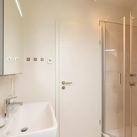 Apartment 4 Blessing Id 467 *